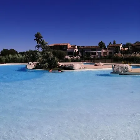 דירה With Garden, Next To The Pool And Beach, Close To Saint-tropez גאסה