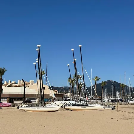 With Garden, Next To The Pool And Beach, Close To Saint-tropez